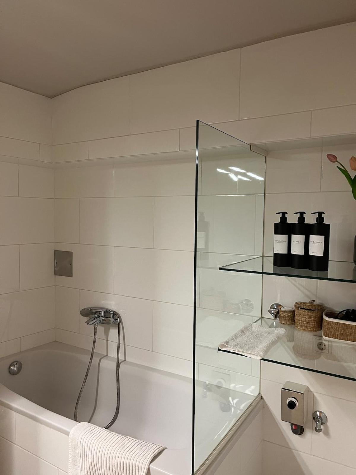 Stylish 4th-floor In Apartment